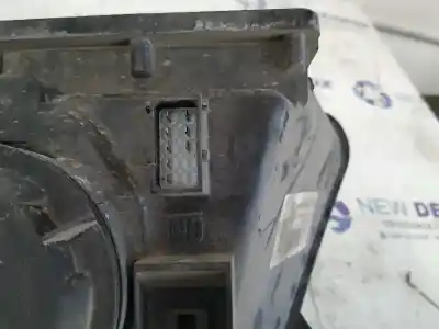 Second-hand car spare part right headlight for opel meriva cosmo oem iam references 93321053  