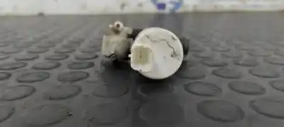 Pièce détachée automobile d'occasion pompe d'eau de nettoyage du pare brise pour peugeot 307 break / sw (s1) break xr références oem iam 9632984980  