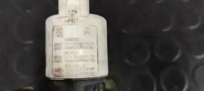 Pièce détachée automobile d'occasion pompe d'eau de nettoyage du pare brise pour peugeot 307 break / sw (s1) break xr références oem iam 9632984980  
