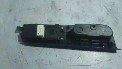 Second-hand car spare part left front power window switch for toyota corolla (e12) 1.6 16v oem iam references 8482002110  