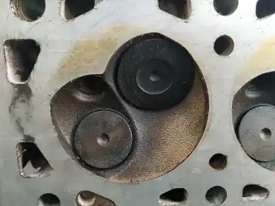 Pièce détachée automobile d'occasion culasse du moteur pour peugeot 206 berlina 1.4 références oem iam 9627748110  