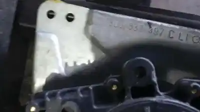 Peça sobressalente para automóvel em segunda mão elevador de vidros dianteira esquerda por audi a4 berlina (b5) 1.8 referências oem iam 8d0837397c  