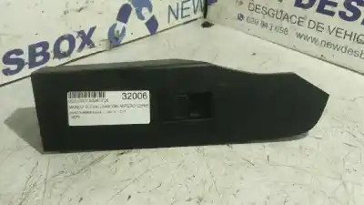 Peça sobressalente para automóvel em segunda mão Botão / Interruptor Elevador Vidro Dianteiro Direito por TOYOTA AURIS Active Referências OEM IAM   