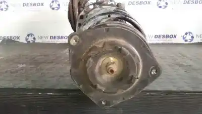 Second-hand car spare part front right knuckle for renault modus 1.4 16v oem iam references   