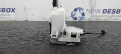 Second-hand car spare part left front door lock for citroen c3 1.4 oem iam references 46982980  