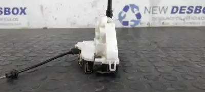 Second-hand car spare part left front door lock for citroen c3 1.4 oem iam references 46982980  