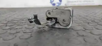 Tweedehands auto-onderdeel rechts schuivende zijvergrendeling voor nissan interstar mod. 04 (x70) 2.5 dci diesel cat oem iam-referenties 351343  