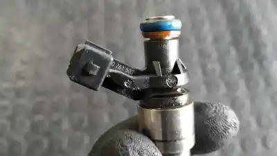 Second-hand car spare part injector for bmw serie 7 (e65/e66) 760i oem iam references 0261500  