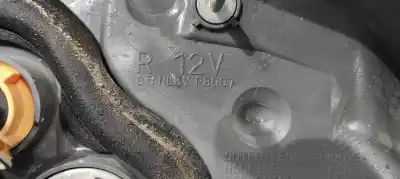 Автозапчастина б/у правий ліхтар для toyota prius (nhw30) plug-in hybrid advance посилання на oem iam p8007  