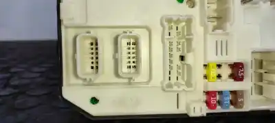 Second-hand car spare part fuse box unit for renault megane iii berlina 5 p gt-style oem iam references 284b65628r  