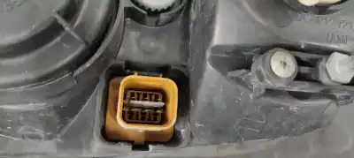 Second-hand car spare part right headlight for chevrolet captiva 2.0 vcdi lt oem iam references 00015548  