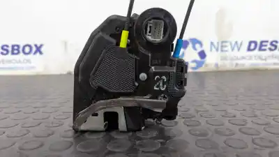 Peça sobressalente para automóvel em segunda mão fechadura da porta traseira esquerda por toyota auris luna+ referências oem iam a046693  