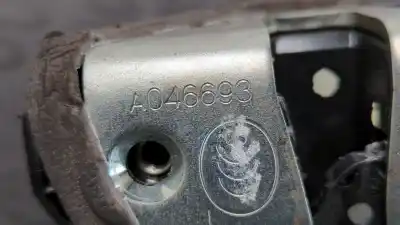 Peça sobressalente para automóvel em segunda mão fechadura da porta traseira esquerda por toyota auris luna+ referências oem iam a046693  