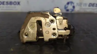 Peça sobressalente para automóvel em segunda mão fechadura da porta traseira direita por toyota auris luna+ referências oem iam a046693  