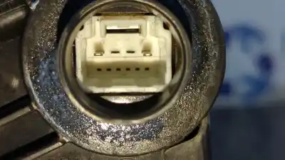 Peça sobressalente para automóvel em segunda mão fechadura da porta dianteira direita por toyota auris luna+ referências oem iam a046693  