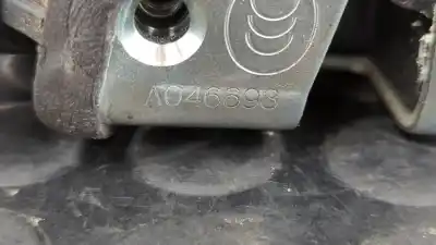 Peça sobressalente para automóvel em segunda mão fechadura da porta dianteira direita por toyota auris luna+ referências oem iam a046693  