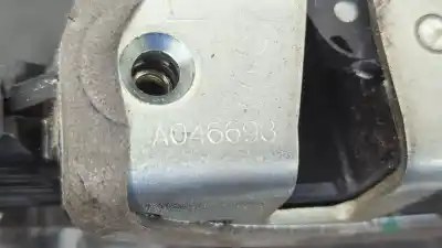 Peça sobressalente para automóvel em segunda mão fechadura da porta dianteira direita por toyota auris active referências oem iam   