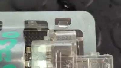 Автозапчасти б/у внутренний свет за land rover range rover (lm) 3.6 td v8 ссылки oem iam c95yf  