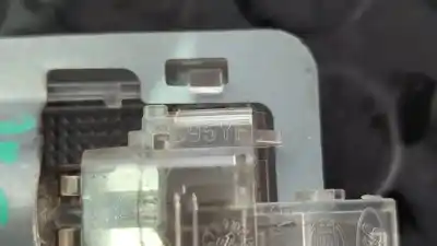 Автозапчасти б/у внутренний свет за land rover range rover (lm) 3.6 td v8 ссылки oem iam c95yf  