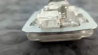 Автозапчасти б/у внутренний свет за land rover range rover (lm) 3.6 td v8 ссылки oem iam c95yf  