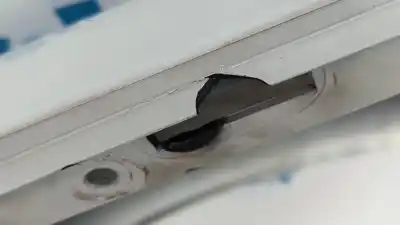 Peça sobressalente para automóvel em segunda mão guarda-lamas dianteiro direito por renault kangoo authentique referências oem iam   