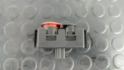 Second-hand car spare part hazard warning lights for renault kangoo furgón confort oem iam references 8200214896a  