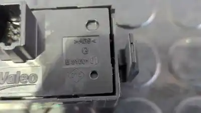 Second-hand car spare part hazard warning lights for dacia dokker ambiance oem iam references 252905668rb  