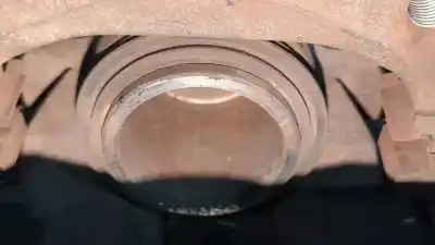 Автозапчастина б/у передній правий гальмівний супорт для dacia dokker ambiance посилання на oem iam 8864d  