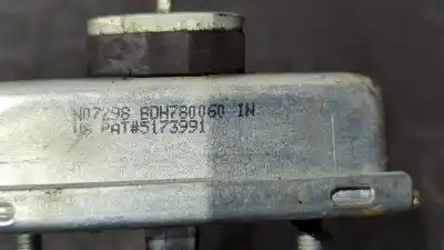 Автозапчасти б/у дверной фиксатор за land rover range rover (lm) 3.6 td v8 ссылки oem iam bdh780060  