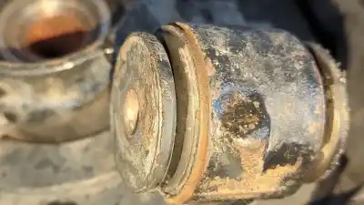 Second-hand car spare part front right knuckle for audi a4 avant (b5) 2.5 tdi oem iam references 8a0505436cd  