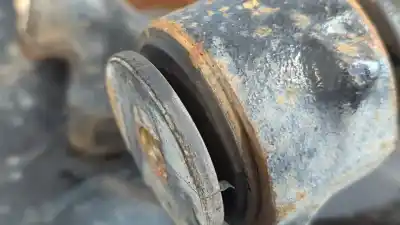 Second-hand car spare part front left knuckle for audi a4 avant (b5) 2.5 tdi oem iam references 8a0505436cd  