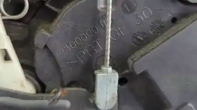 Peça sobressalente para automóvel em segunda mão fechadura da porta dianteira direita por ford focus lim. (cb4) titanium referências oem iam 3m5ar21813et  