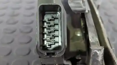 Peça sobressalente para automóvel em segunda mão fechadura da porta dianteira direita por ford focus lim. (cb4) titanium referências oem iam 3m5ar21813et  