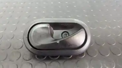 Peça sobressalente para automóvel em segunda mão puxador interior dianteiro esquerdo por dacia sandero ambiance referências oem iam 8200733848