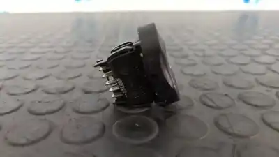 Second-hand car spare part right front power window switch for dacia sandero ambiance oem iam references e30607  