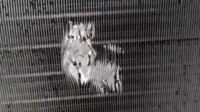 Автозапчастина б/у водяний радіатор для nissan interstar mod. 04 (x70) 2.5 dci diesel cat посилання на oem iam 872710g  