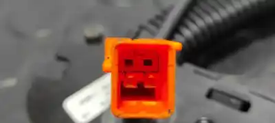 Pezzo di ricambio per auto di seconda mano gancio cintura anteriore destro per ford focus c-max (cap) connection riferimenti oem iam r61208 ad  