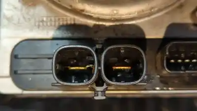 Pezzo di ricambio per auto di seconda mano pompa sterzo per citroen c4 lim. sport riferimenti oem iam 9803319180  