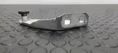 Second-hand car spare part support / sliding door guide for renault kangoo authentique oem iam references 947754  