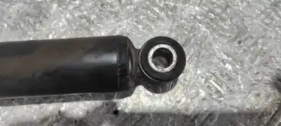 Second-hand car spare part rear shock absorber set for nissan interstar mod. 04 (x70) 2.5 dci diesel cat oem iam references 814903005693  
