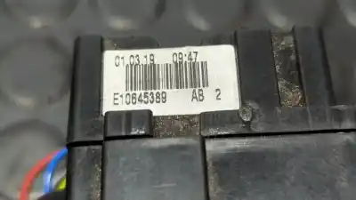 Second-hand car spare part headlights switch for dacia sandero stepway oem iam references e10645389  