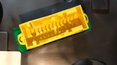 Peça sobressalente para automóvel em segunda mão quadrante por peugeot 308 confort referências oem iam 9665107380  