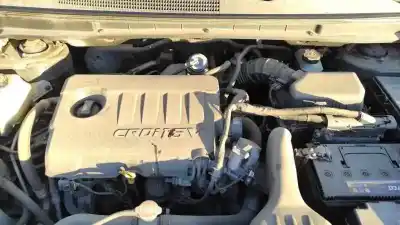 Piesă de schimb auto la mâna a doua motor complet pentru kia carens 1.6 crdi referințe oem iam 