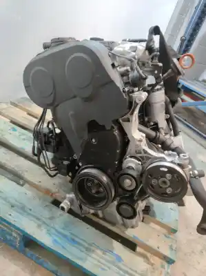Pezzo di ricambio per auto di seconda mano motore completo per audi a4 b7 avant (8ed) 2.0 tdi 16v riferimenti oem iam bre  
