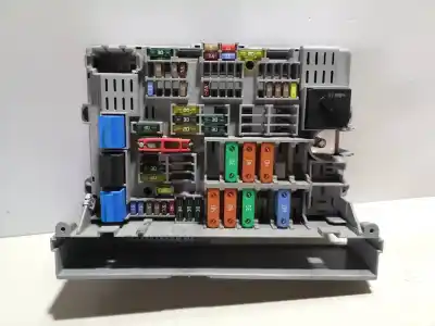 Second-hand car spare part FUSE BOX UNIT for BMW SERIE 1 BERLINA (E81/E87)  OEM IAM references 690662102 690662101 