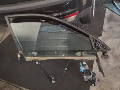 Автозапчастина б/у РЕГУЛЯТОР ПЕРЕДНЬОГО ПРАВОГО СКЛА для AUDI A4 B6 AVANT (8E5)  Посилання на OEM IAM   