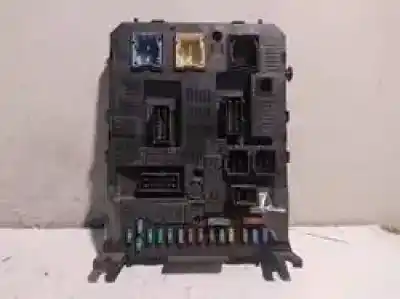 Автозапчасти б/у блок реле/предохранителей за peugeot 307 break/ sw (s2) 9hzdv6ted4 ссылки oem iam 9664968980