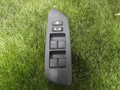 Автозапчасти б/у ВЫКЛЮЧАТЕЛЬ ЛЕВОГО ПЕРЕДНЕГО ОКНА за TOYOTA AURIS (E15)  ссылки OEM IAM   