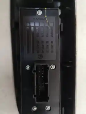 Second-hand car spare part left front power window switch for volvo v50 (545) 2.4 oem iam references 03451100/03451120   Second-hand car spare part left front power window switch for volvo v50 (545) 2.4 oem iam references 03451100/03451120