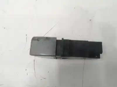 Second-hand car spare part hazard warning lights for nissan micra ii (k11) 1.3 i 16v oem iam references   